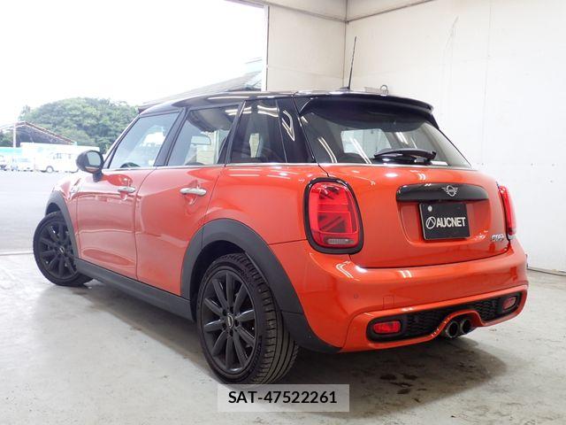 Bmw MINI 2018-07 8245936-2