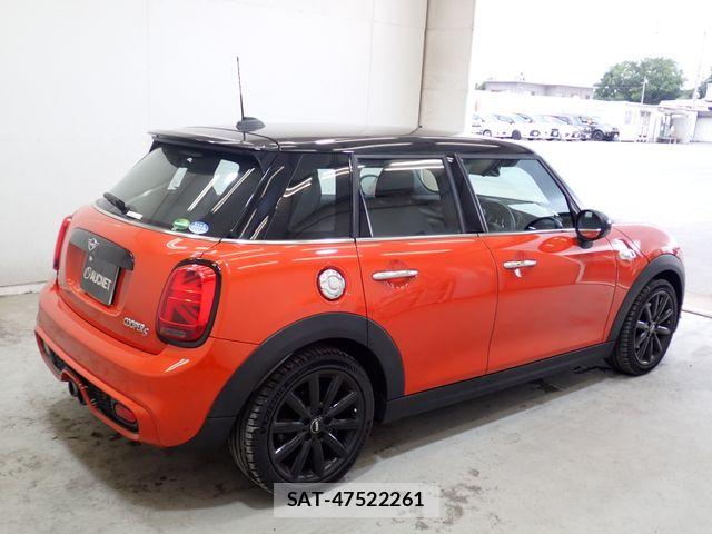 Bmw MINI 2018-07 8245936-7