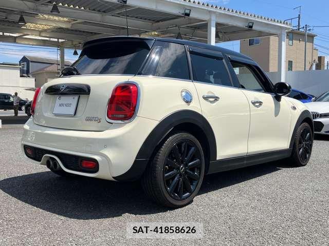 Bmw MINI 2020-01 8354968-8