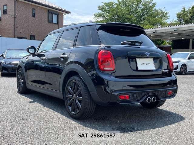 Bmw MINI 2020-10 8413621-2
