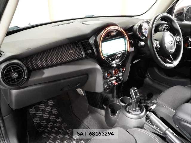 Bmw MINI 2019-01 8457914-3