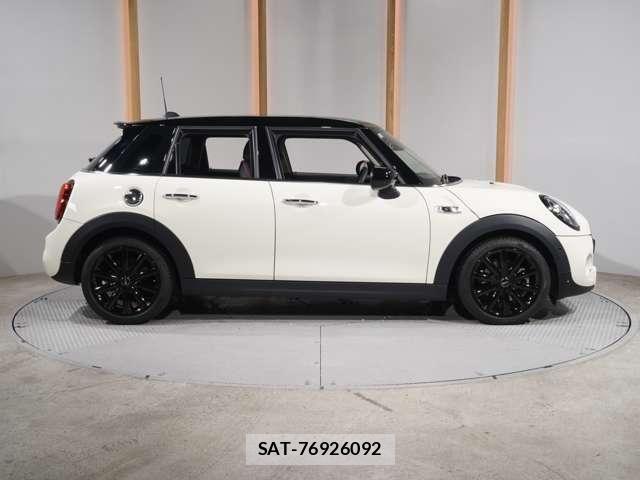Bmw MINI 2021-08 8485755-20