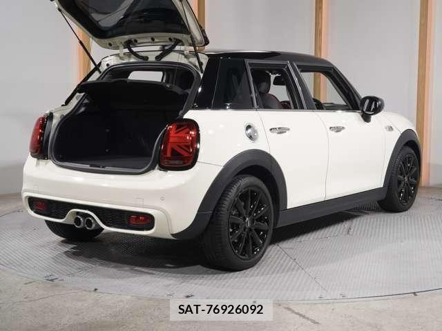 Bmw MINI 2021-08 8485755-25