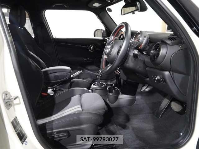 Bmw MINI 2019-07 8485759-10