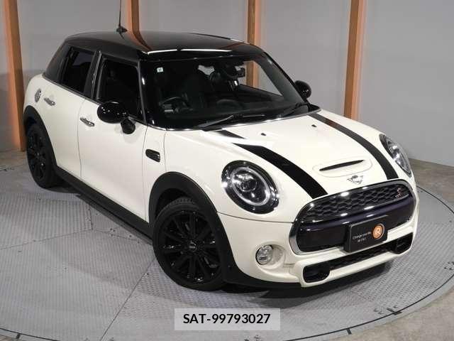 Bmw MINI 2019-07 8485759-16