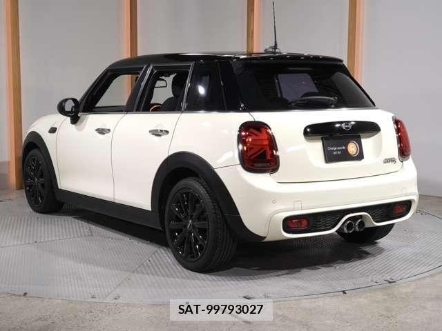 Bmw MINI 2019-07 8485759-1