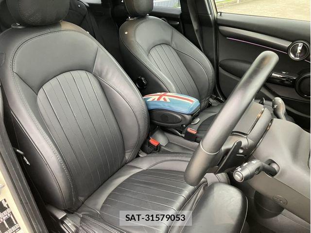 Bmw MINI 2022-04 8796669-12