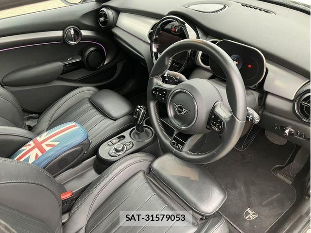 Bmw MINI 2022-04 8796669-1