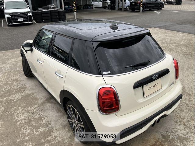 Bmw MINI 2022-04 8796669-2
