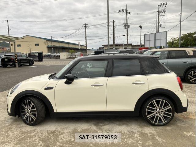 Bmw MINI 2022-04 8796669-4