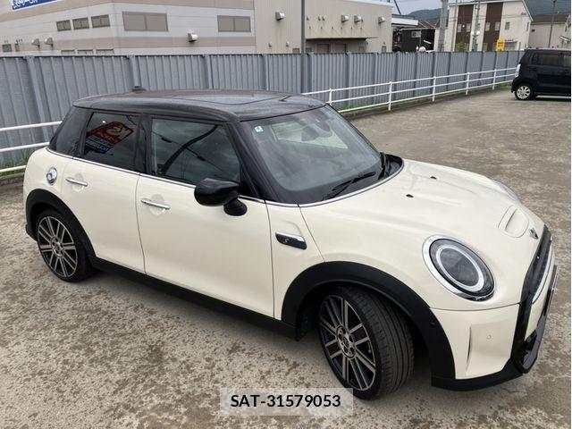 Bmw MINI 2022-04 8796669-5