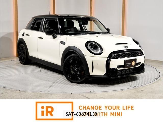 Bmw MINI 2022-02 8883928-0