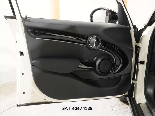 Bmw MINI 2022-02 8883928-11