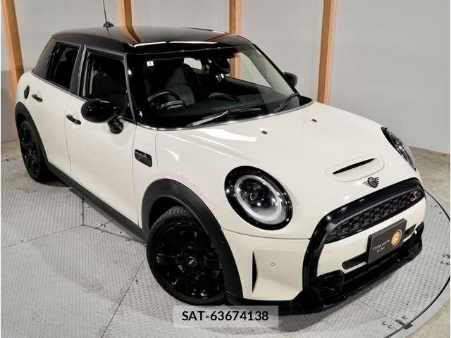 Bmw MINI 2022-02 8883928-16