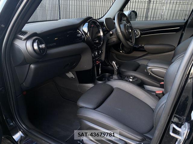 Bmw MINI 2023-09 8883931-11