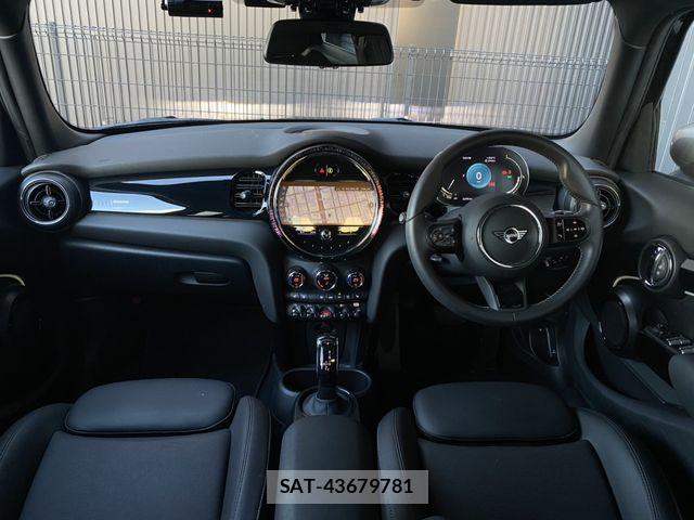Bmw MINI 2023-09 8883931-14