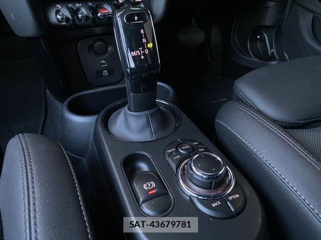 Bmw MINI 2023-09 8883931-16