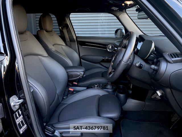 Bmw MINI 2023-09 8883931-6
