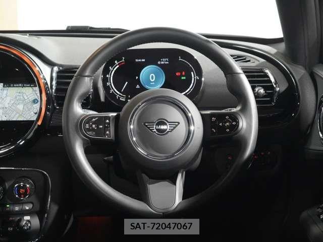 Bmw MINI 2023-06 5872258-16