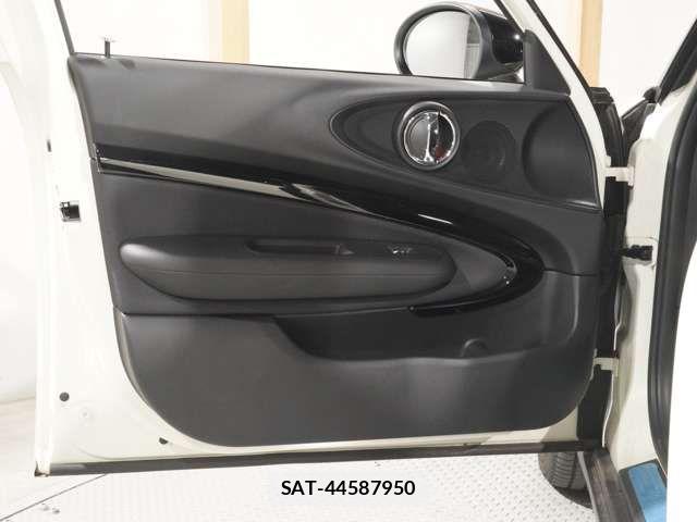 Bmw MINI 2020-10 5872259-13