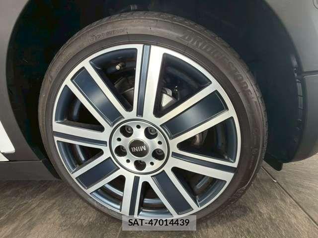 Bmw MINI 2023-11 7962636-16