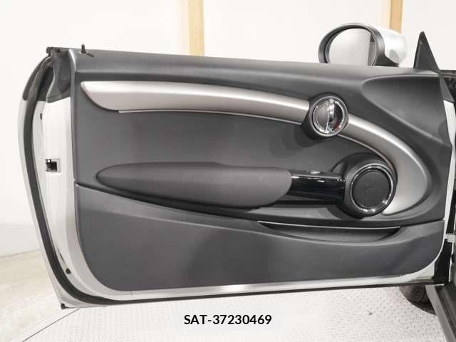 Bmw MINI 2020-08 5872272-13