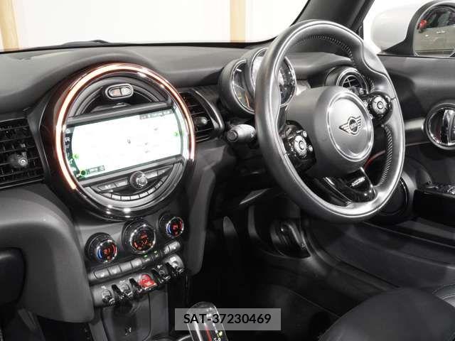 Bmw MINI 2020-08 5872272-17
