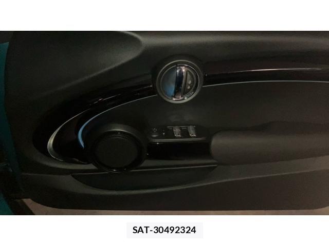 Bmw MINI 2023-10 7059603-26