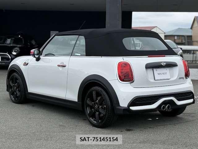 Bmw MINI 2023-10 7251542-19