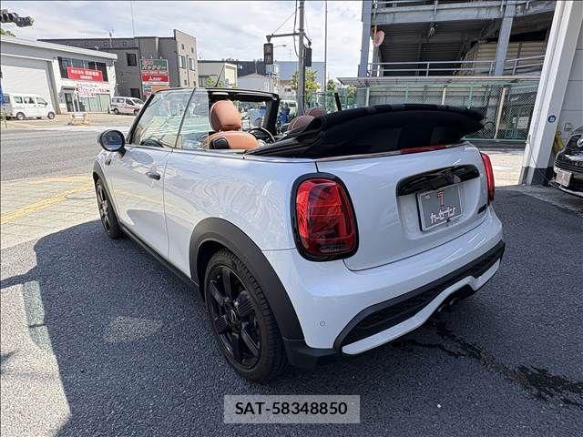 Bmw MINI 2023-11 7455820-12