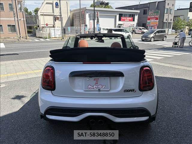 Bmw MINI 2023-11 7455820-13