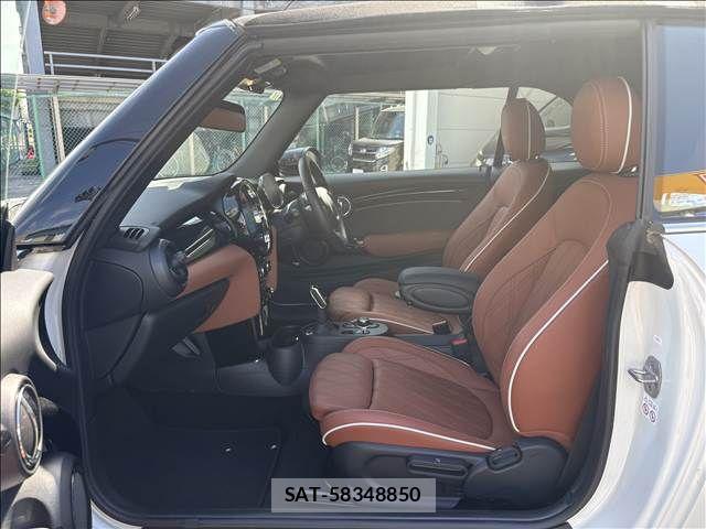 Bmw MINI 2023-11 7455820-17