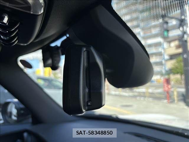 Bmw MINI 2023-11 7455820-25