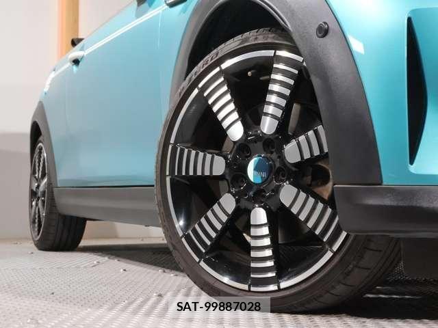 Bmw MINI 2023-07 7877819-19