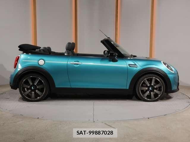 Bmw MINI 2023-07 7877819-23