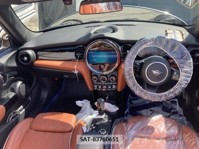 Bmw MINI 2023-10 8367024-15