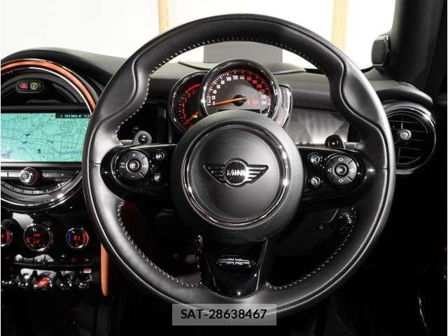 Bmw MINI 2018-11 8562694-13