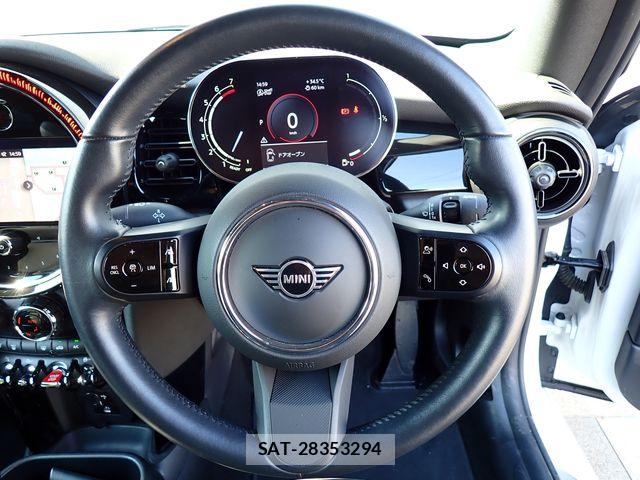 Bmw MINI 2023-11 8562692-12