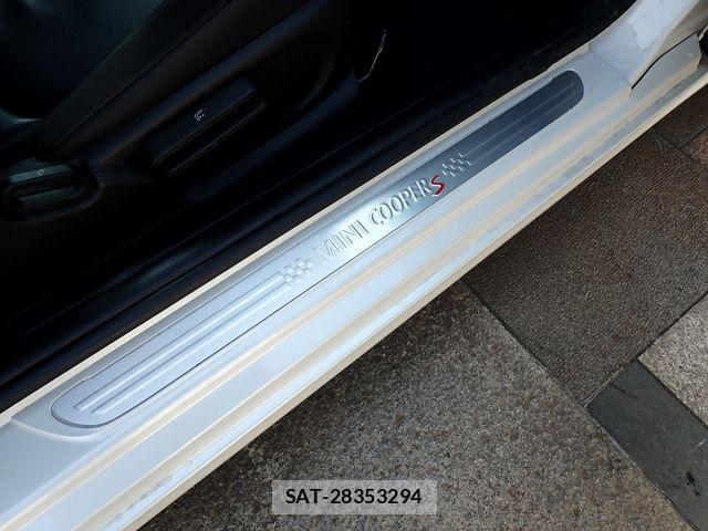Bmw MINI 2023-11 8562692-26
