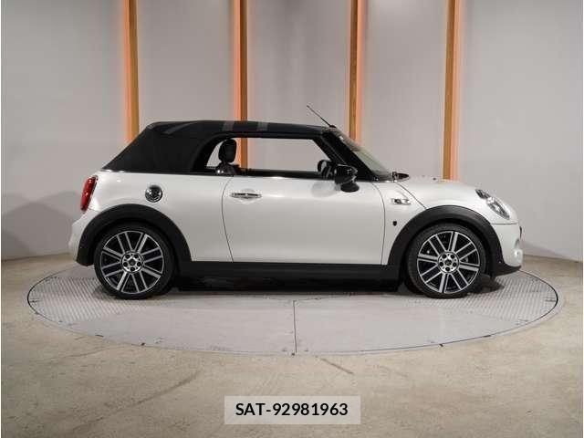 Bmw MINI 2020-04 8883930-23