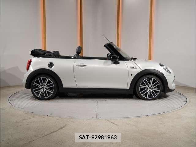 Bmw MINI 2020-04 8883930-24