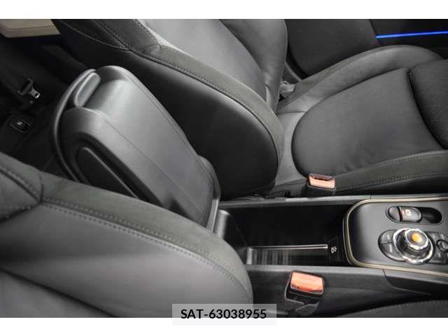 Bmw MINI 2020-10 7328422-17