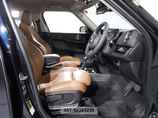 Bmw MINI 2022-12 8208745-10
