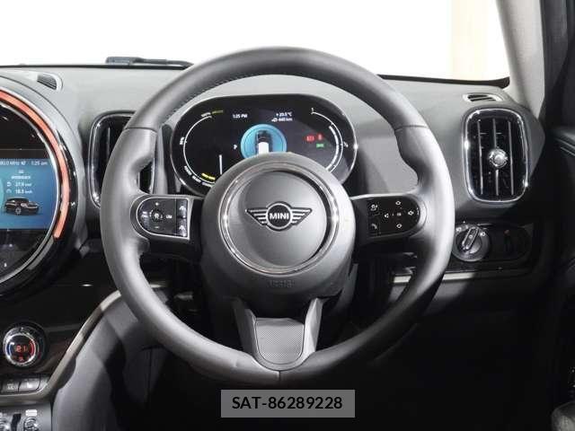 Bmw MINI 2022-12 8208745-14