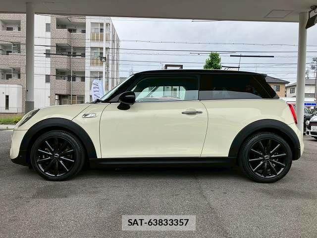 Bmw MINI 2018-04 7725773-15