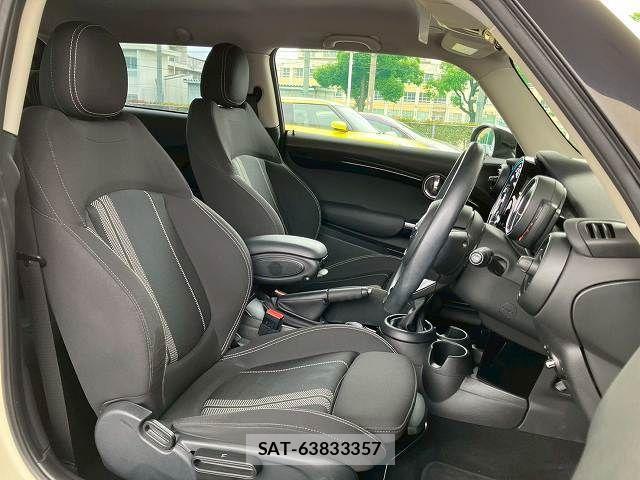 Bmw MINI 2018-04 7725773-16