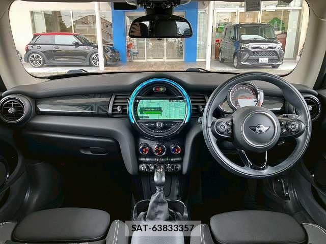 Bmw MINI 2018-04 7725773-2