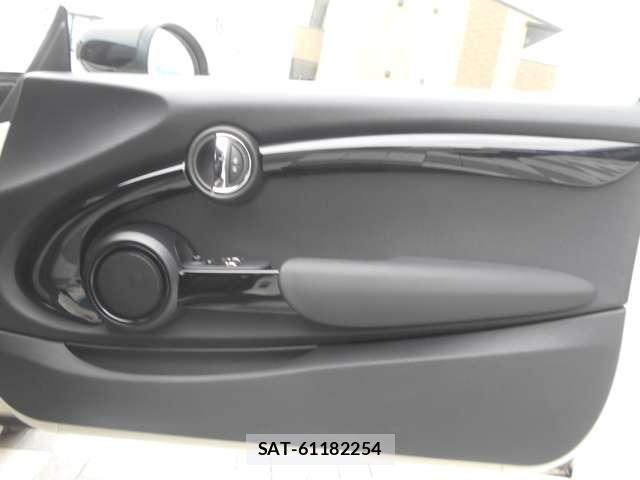 Bmw MINI 2020-08 8100474-12