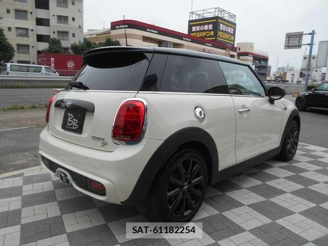 Bmw MINI 2020-08 8100474-4