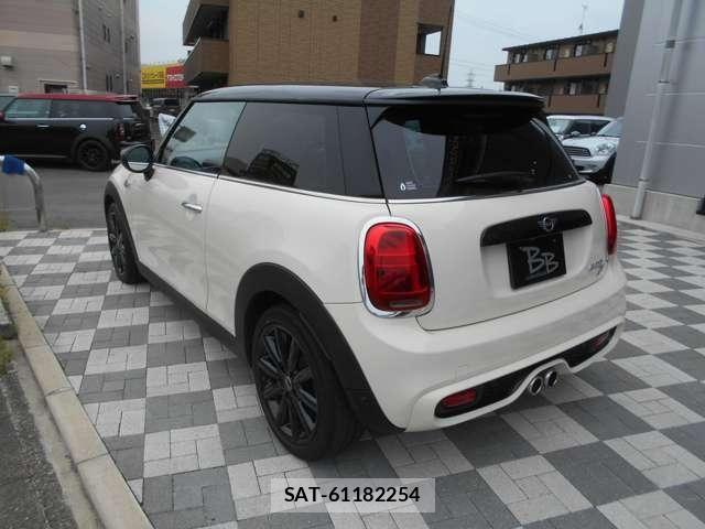 Bmw MINI 2020-08 8100474-6